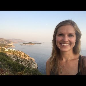 Meet your Posher, Sara